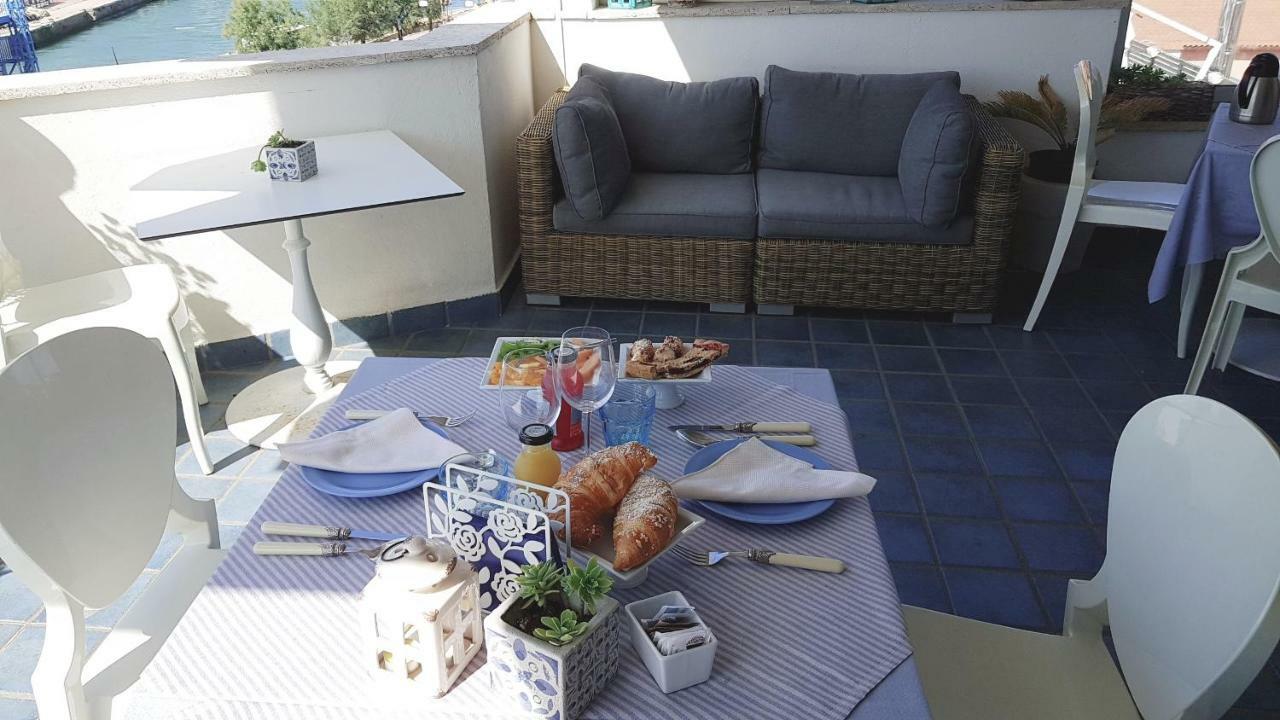 Domus Lina Hotel Fiumicino Ngoại thất bức ảnh